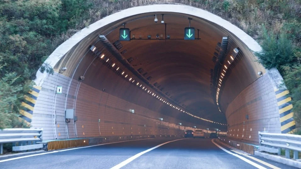 traffic tunnel