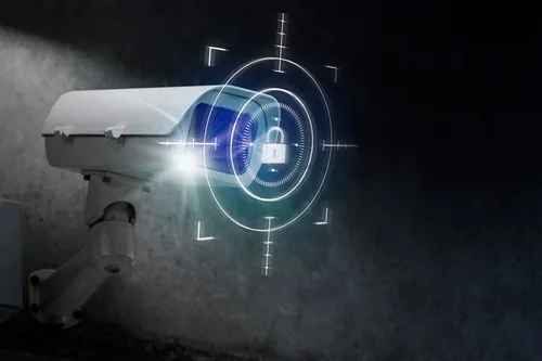 Camera giám sát và thiết bị cảnh báo